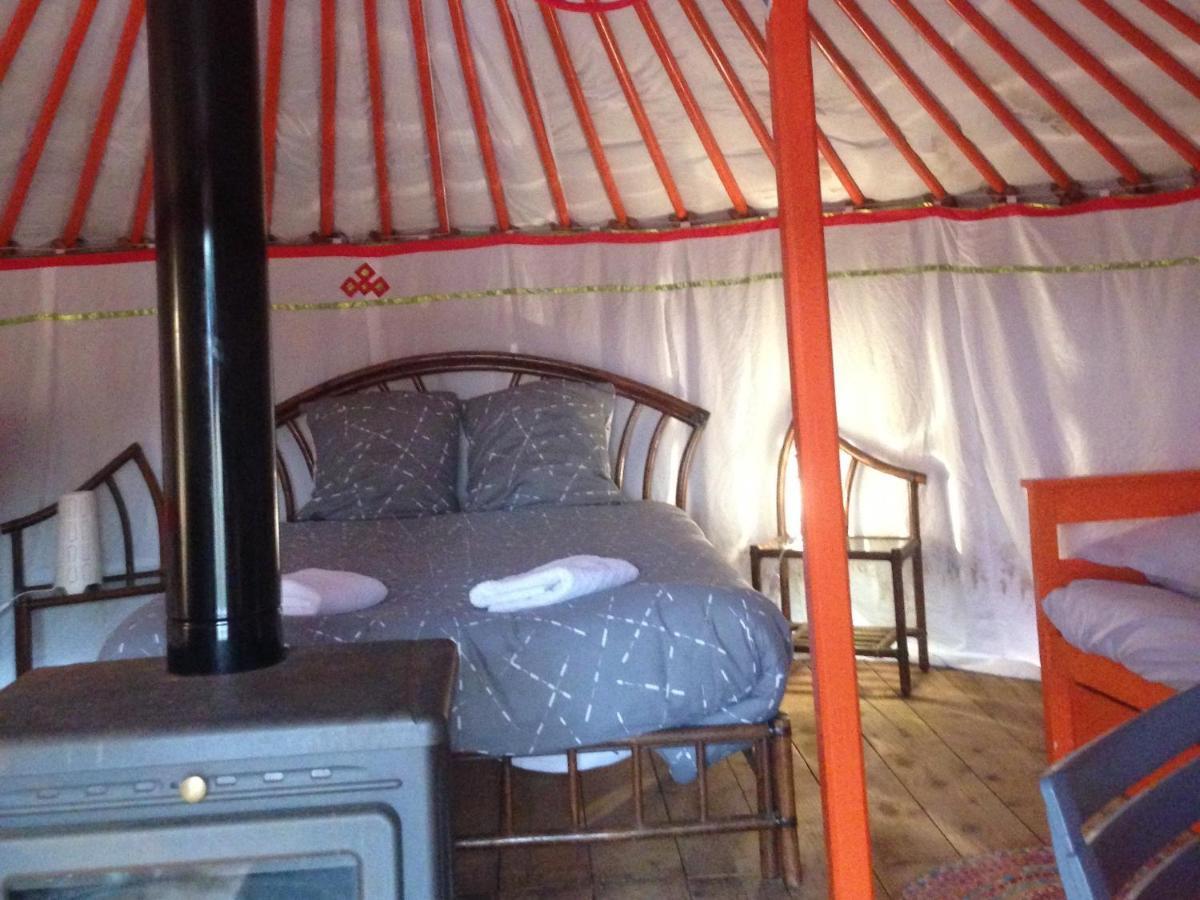 Yourte Mongole Saint-Leger-sur-Dheune ภายนอก รูปภาพ
